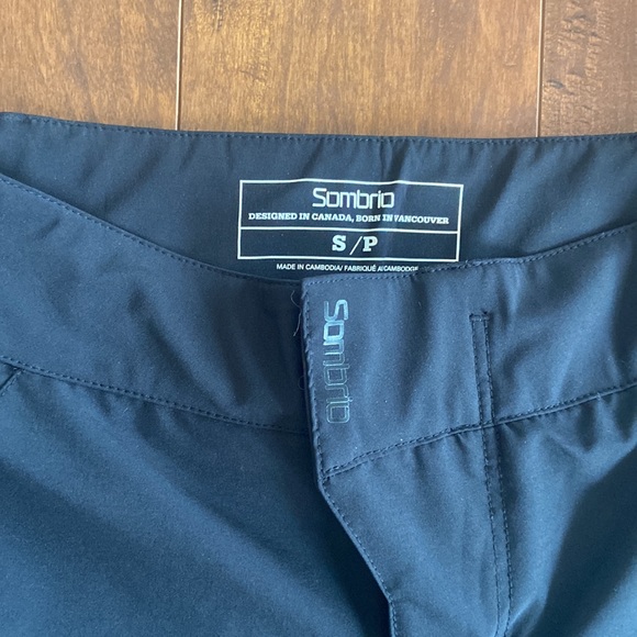Sombrio Summit Shorts - Women's in Black - Picture 3 of 10